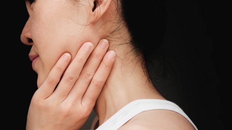 Why Do I Have A Sore Jaw Causes And Cures Of Jaw Pain Eden Rise Dental